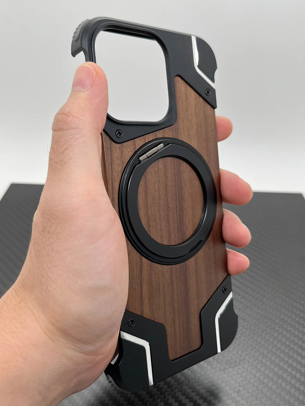 Coque Magnetic Ronce de Noyer pour IPhone